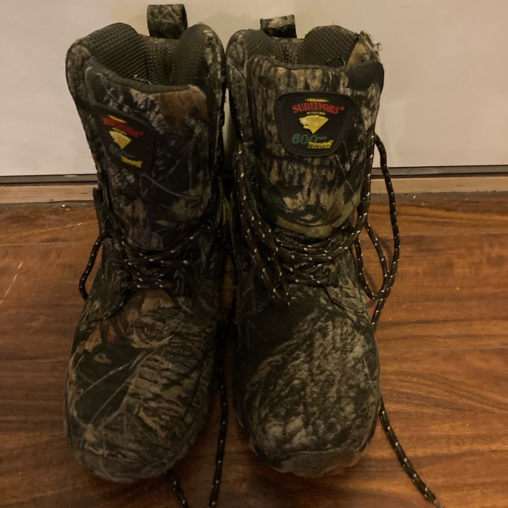 Hunting boots